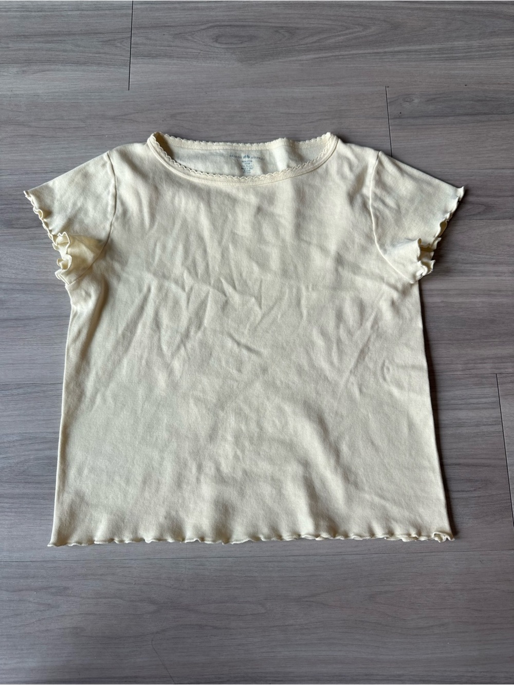 Brandy Melville Butter Yellow Lettuce-Edge Short Sleeve Tee Size Small